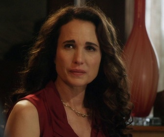 Replay Retour à Cedar Cove - S01 E09 - Et le gagnant est