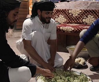 Replay Jordanie : le royaume aux pieds d'argile - Le Mansaf, l'unité en une bouchée