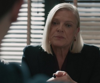 Replay Elsbeth - S03 E04 - Une voisine prise de tête