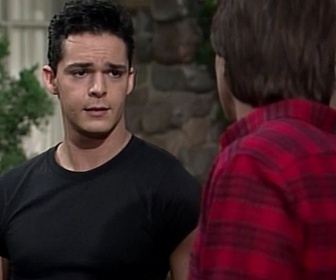 Replay Madame est servie - S05 E11 - L'Oncle de madame Rossini