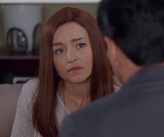 Replay Les trois visages d'Ana - S01 E82