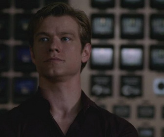 Replay MacGyver - S4 E9 - Code Nemesis