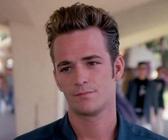 Replay Beverly Hills, 90210 - S03 E09 - Les clés du château