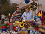Replay Un gars, une fille - S4E87 - Vide-grenier