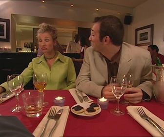 Replay Un gars, une fille - Dînent avec leur psy