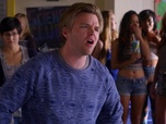 Replay Awkward - S4 E7 - Aux heures sombres de la nuit