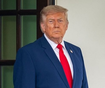 Replay 28 minutes - Guerre en Iran : Donald Trump pris au piège ?