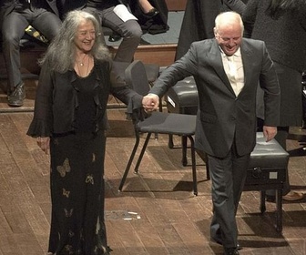 Replay Les grands moments de la musique - Le documentaire - Martha Argerich et Daniel Barenboim à Buenos Aires