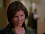 Replay Beverly Hills, 90210 - S07 E13 - Plaisir d'offrir