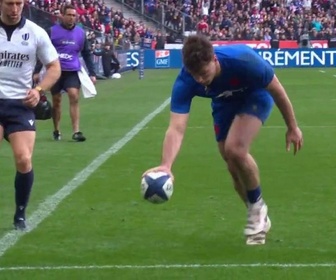 Replay Tournoi des Six Nations de Rugby - Journée 5 : Damian Penaud inscrit un doublé et fait chavirer le Stade de France