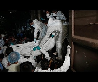 Replay Sri Lanka : les corps de marins iraniens acheminés à la morgue après le naufrage