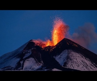 Replay L'Etna fait son show en Sicile et attire des milliers de touristes