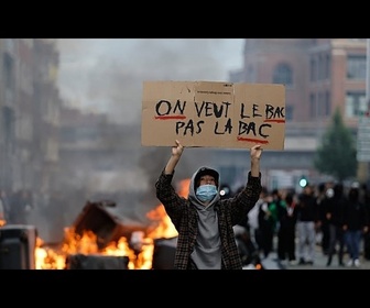 Replay Les lycéens français affrontent la police, les protestations scolaires s'étendent à tout le pays