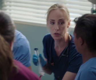 Replay Grey's anatomy - S21 E02 - Quelques bribes de souvenir