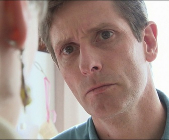 Replay Au nom de la vérité - S04 E79 - Une liaison dangereuse