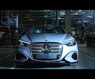Replay Mercedes-Benz augmente son bénéfice mais réduit ses prévisions de ventes
