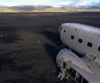 Replay Les 10 catastrophes qui ont marqué la planète - S1E7 - Avions, trains et bateaux