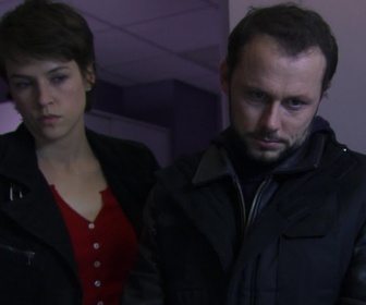 Replay Central nuit - S07 E03 - Petits et grands voyous