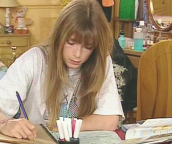 Replay Hélène et les garçons - S12 E05 - Décision