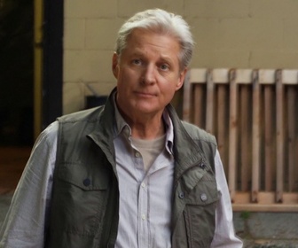 Replay Retour à Cedar Cove - S01 E10 - Vieilles flammes, nouvelles étincelles