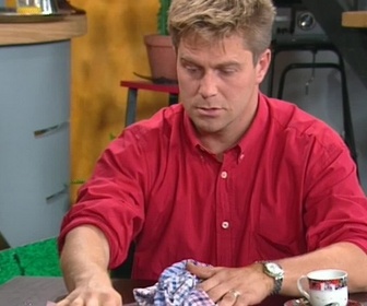 Replay Les filles d'à côté - S01 E22 - Un plan génial