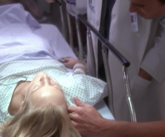 Replay Urgences - S4E3 - Feu follet