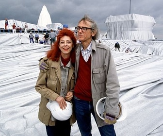 Replay Grandes œuvres et grands artistes - Christo & Jeanne Claude : l'art de cacher, l'art de dévoiler