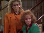 Replay Madame est servie - S06 E03 - Une invitée encombrante