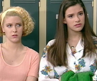 Replay Premiers baisers - S04 E06 - Alerte