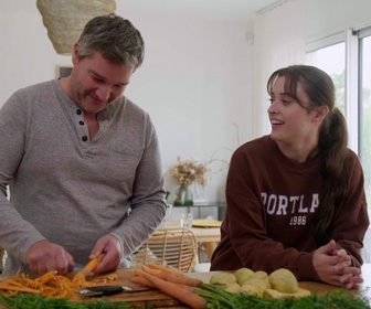 Replay Petits secrets en famille - S08 E13 - Adoption en danger - Famille Kerven