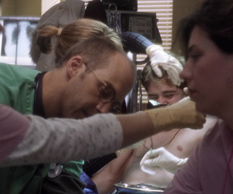 Replay Urgences - S2E14 - Mettons les choses au clair