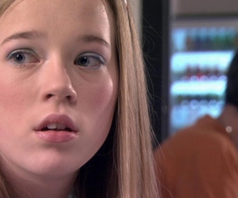 Replay Skins - S3 E9 - Katie et Emily
