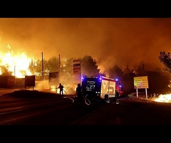 Replay Incendie en Croatie : plus de 150 pompiers mobilisés face aux flammes sur l'Adriatique