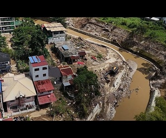 Replay le super typhon Fung-wong provoque vents puissants et inondations aux Philippines