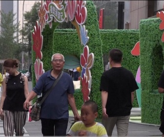 Replay Info éco - Chine : le gouvernement sort le portefeuille pour relancer les naissances