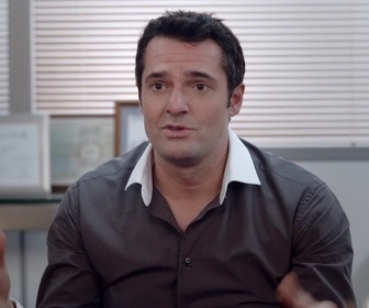 Replay C'est la crise ! - S01 E13 - Un père parfait ?