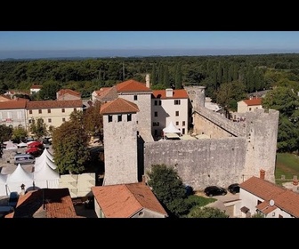 Replay Au-delà des chevaliers et des guerres : les châteaux médiévaux de l'UE, bastions du tourisme durable