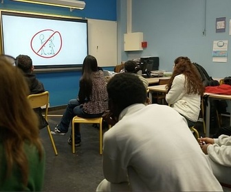 Replay Laborieuse mise en place de l'éducation sexuelle à l'école