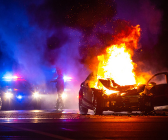 Replay Enquête prioritaire - S1E239 - Frontière belge, halte aux trafics