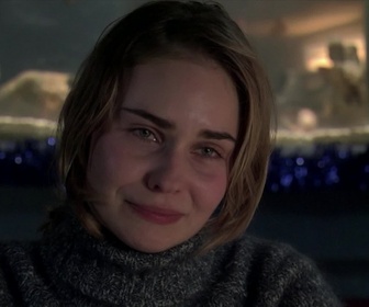 Replay Central nuit - S04 E05 - Embûches de Noël