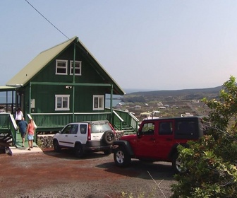 Replay Tiny House Hunting - S02 E08