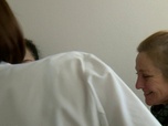 Replay Les docs du week-end - Maman à 16 ans : des ados pas comme les autres