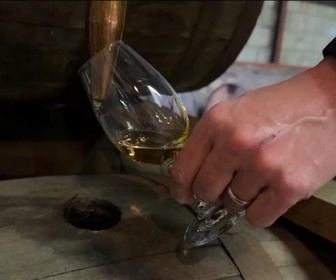 Replay Élément Terre, le reportage - La disparition des tourbières menace le whisky écossais