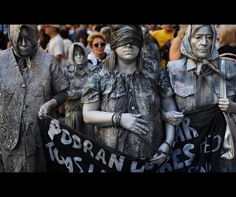 Replay Une foule immense commémore à Buenos Aires les 50 ans du coup d'État de 1976 en Argentine