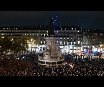Replay Dix ans après, Paris porte encore le souvenir de la nuit des attentats du 13 novembre