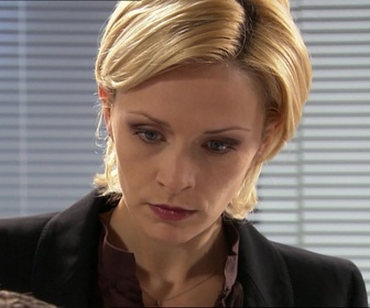 Replay Cinq soeurs - S01 E85