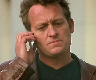 Replay Lea Parker - S02 E14 - Le Solitaire