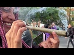Replay Les fumeurs de cannabis célèbrent le 420 à New York