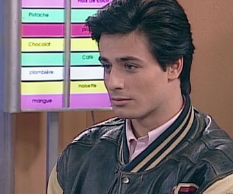 Replay Premiers baisers - S04 E26 - Querelle