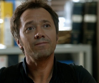 Replay Caïn - S02 E05 - L'île